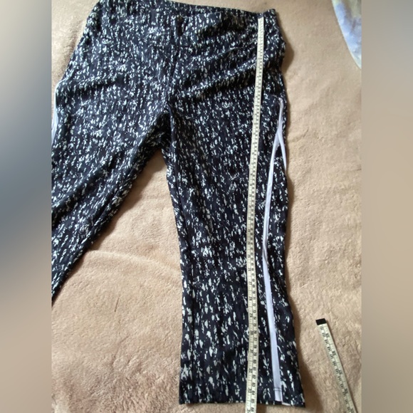 Responsible, Printed Capri Legging - Active Zone Pennington NWT - Picture 14 of 15